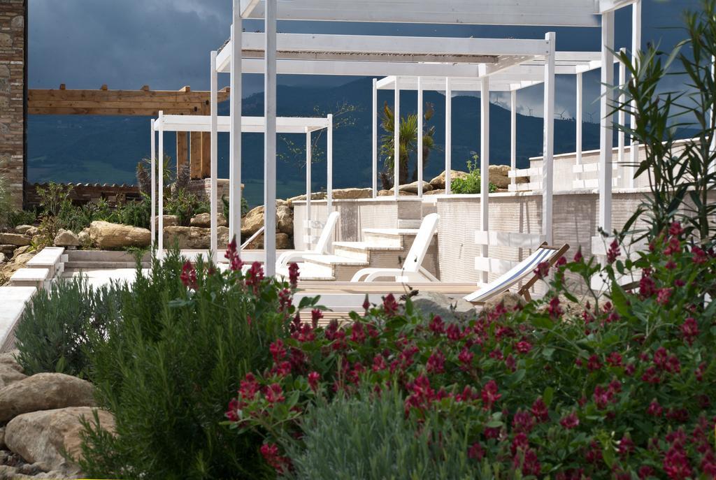 Tuscany Forever Famiglia Apartments Volterra Exterior foto